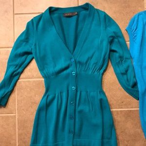 2 The Limited Size Small Sweaters